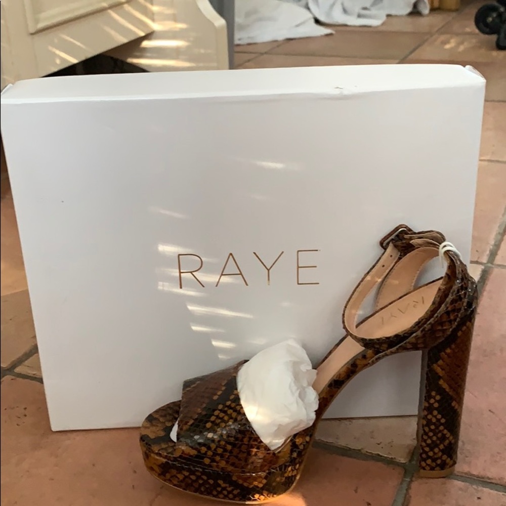 Heeled sandals